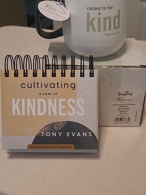 Dayspring Desk Calendar And Mug Set